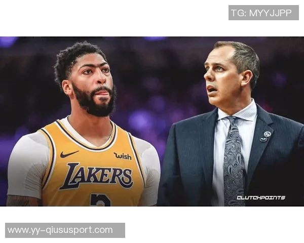 穆西亚拉首次恢复有球训练戴维斯即将回归合练状态