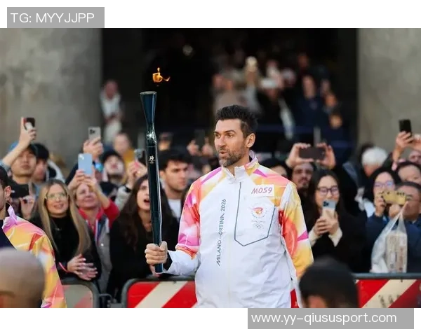 巩晓彬即将启程前往意大利罗马担任米兰冬奥会火炬手展现中国风采 巩晓彬即将启程前往意大利罗马担任米兰冬奥会火炬手展现中国风采