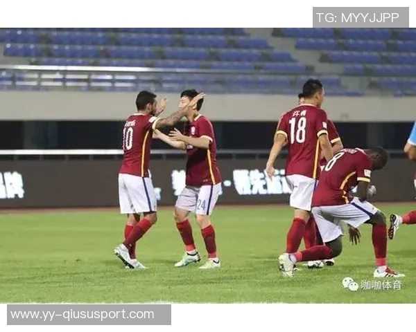 中国体育报报道中足联启动职业联赛文明行动月系列活动倡导体育精神与文明风尚